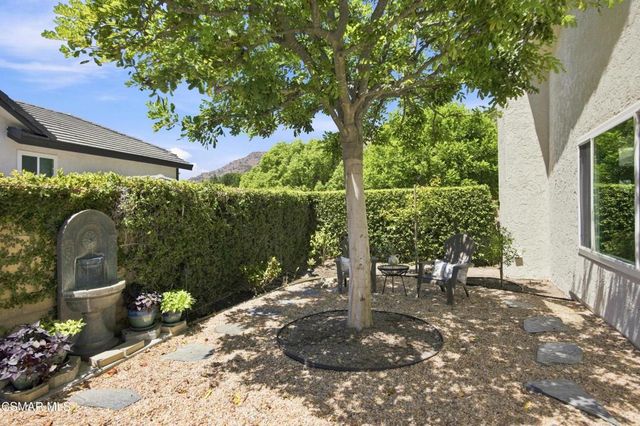 5500 Liverpool Court, Oak Park, CA 91377