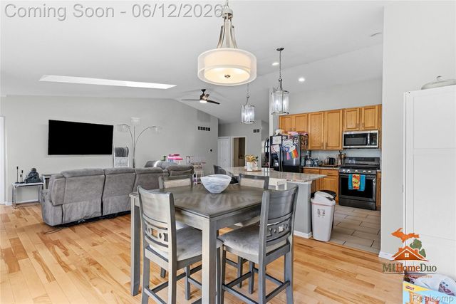 1501 Vanderbilt Drive, Flint, MI 48503