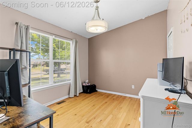 1501 Vanderbilt Drive, Flint, MI 48503