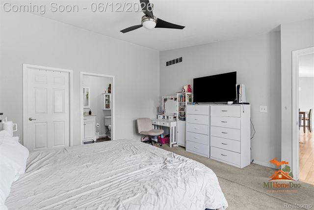 1501 Vanderbilt Drive, Flint, MI 48503