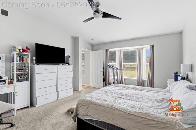 1501 Vanderbilt Drive, Flint, MI 48503