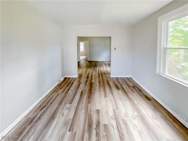 3131 Seymour Avenue, Cleveland, OH 44113