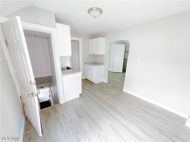 3131 Seymour Avenue, Cleveland, OH 44113