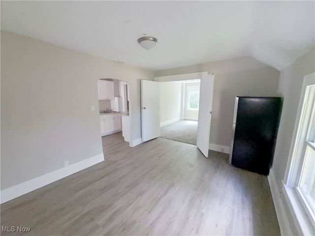 3131 Seymour Avenue, Cleveland, OH 44113