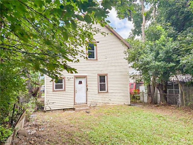 3131 Seymour Avenue, Cleveland, OH 44113