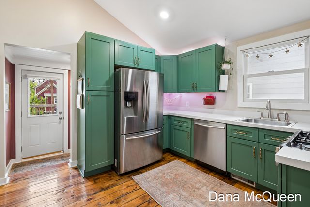 344 Calkins Avenue Se, City Of Grand Rapids, MI 49506