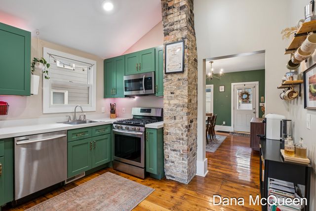 344 Calkins Avenue Se, City Of Grand Rapids, MI 49506