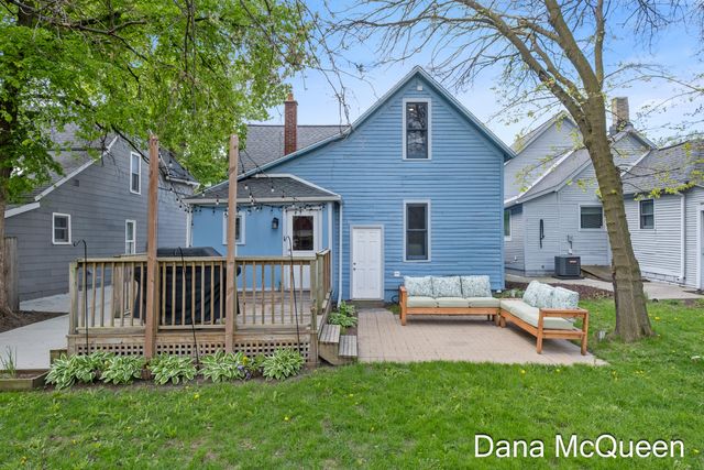 344 Calkins Avenue Se, City Of Grand Rapids, MI 49506