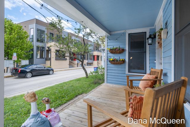 344 Calkins Avenue Se, City Of Grand Rapids, MI 49506
