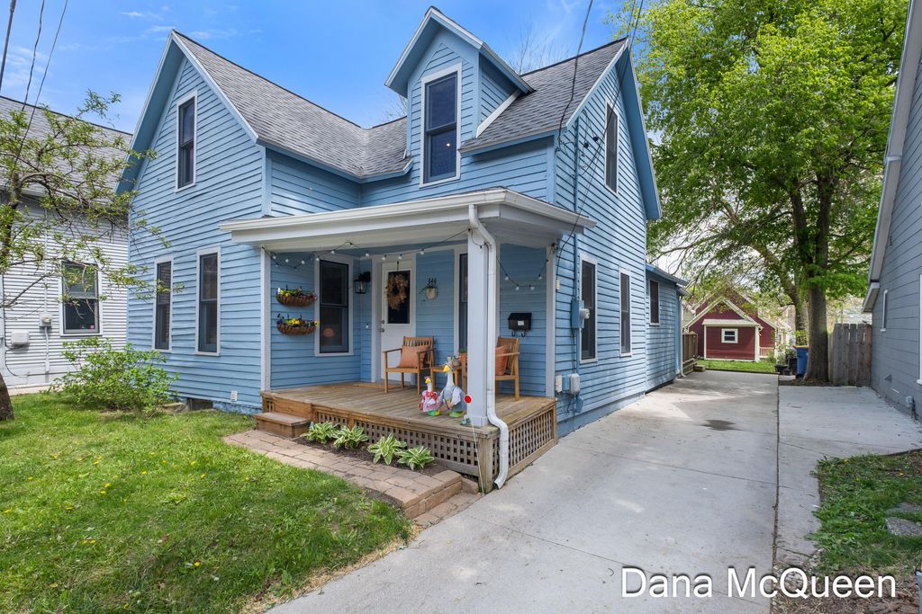 344 Calkins Avenue Se, City Of Grand Rapids, MI 49506