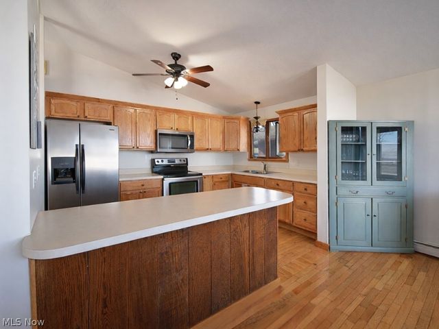 9090 Headlands Road, Mentor, OH 44060