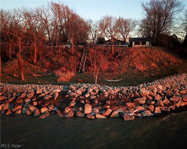 9090 Headlands Road, Mentor, OH 44060