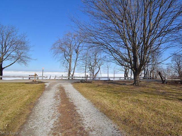 9090 Headlands Road, Mentor, OH 44060