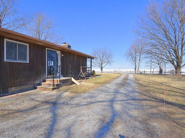 9090 Headlands Road, Mentor, OH 44060