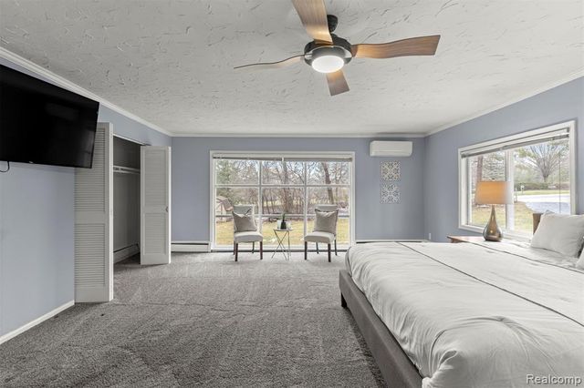 45401 W 9 Mile Road, Novi, MI 48374