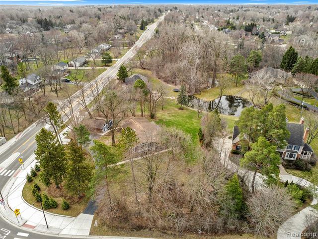 45401 W 9 Mile Road, Novi, MI 48374