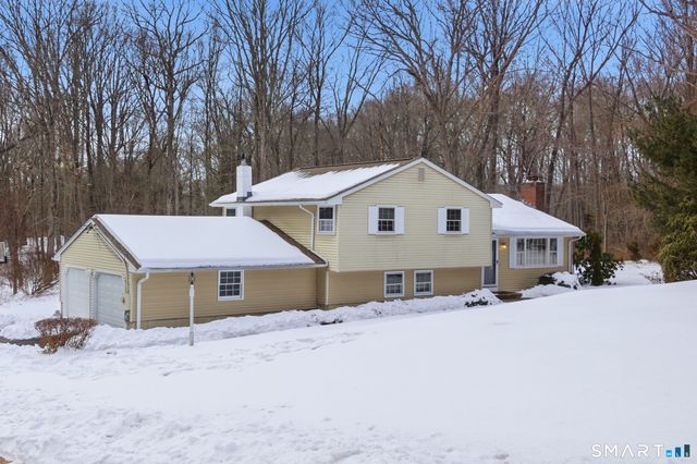 90 Robin Ridge Drive, Madison, CT 06443