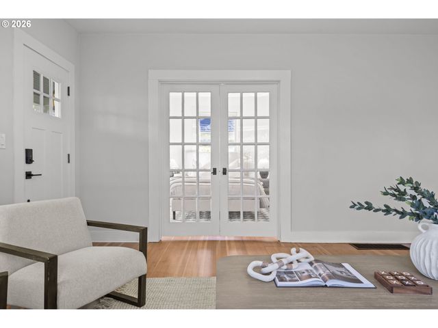 1831 Se 45TH Ave, Portland, OR 97215