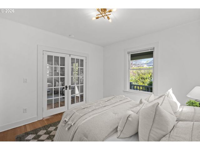 1831 Se 45TH Ave, Portland, OR 97215