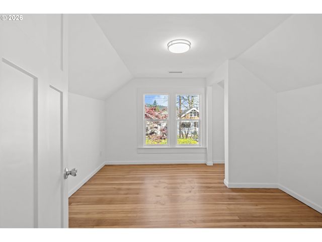 1831 Se 45TH Ave, Portland, OR 97215