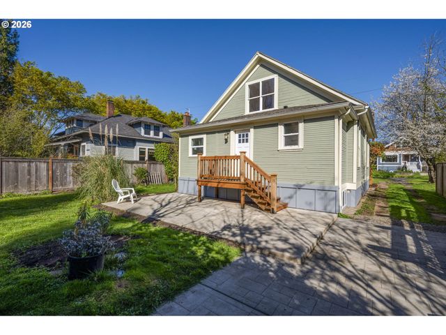 1831 Se 45TH Ave, Portland, OR 97215