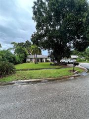 6069 Camp Lee Road, West Palm Beach, FL 33417