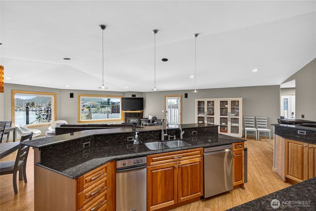 5309 Doon Way, Anacortes, WA 98221