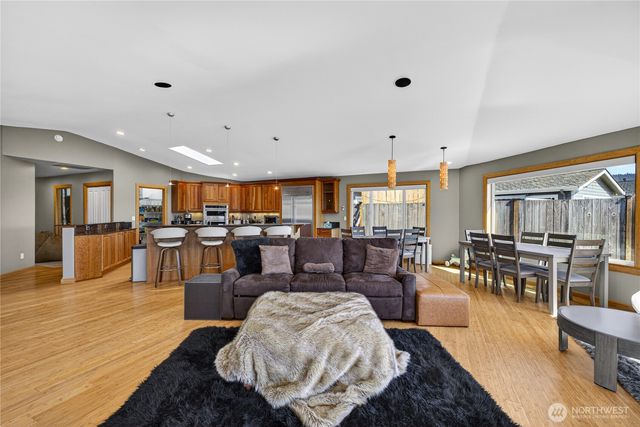 5309 Doon Way, Anacortes, WA 98221