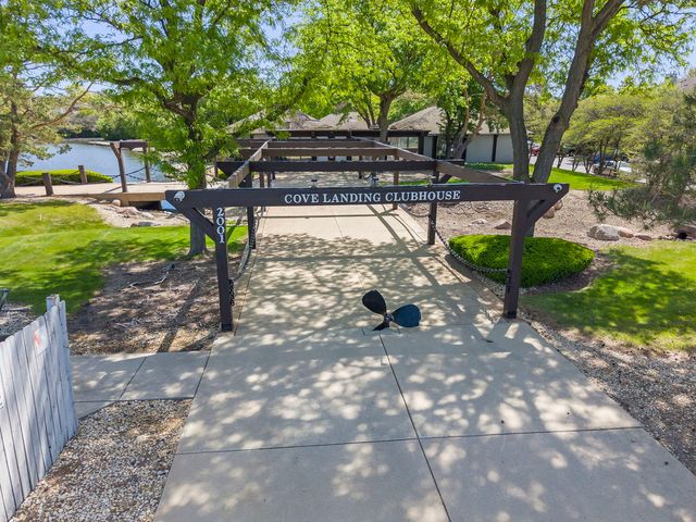 2005 S Finley Road 1012, Lombard, IL 60148