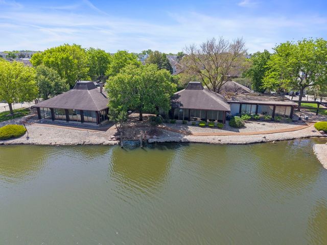 2005 S Finley Road 1012, Lombard, IL 60148