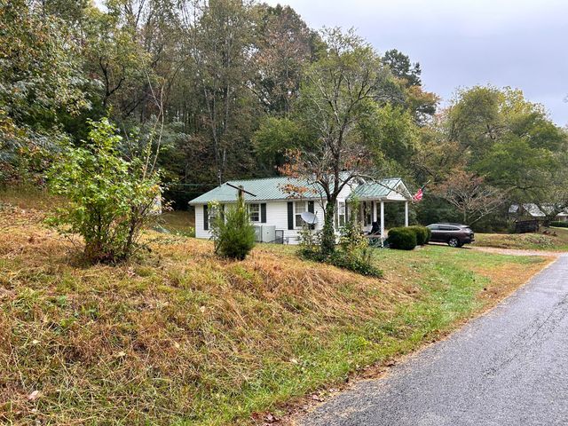 715 Miller Road, Pikeville, TN 37367