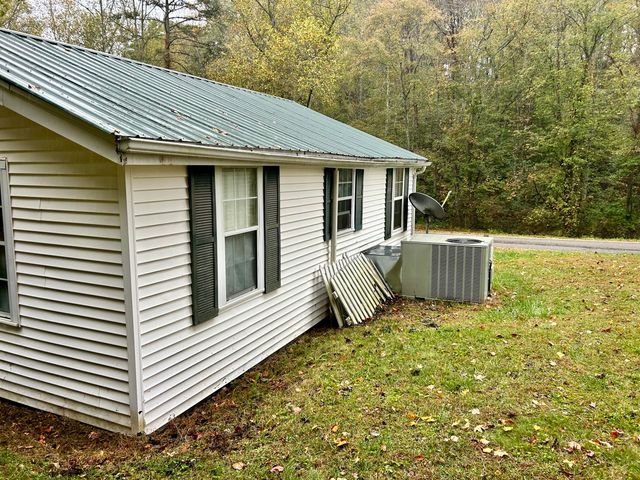 715 Miller Road, Pikeville, TN 37367