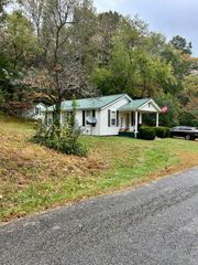 715 Miller Road, Pikeville, TN 37367