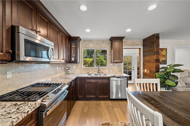 25520 Crockett Lane, Stevenson Ranch, CA 91381