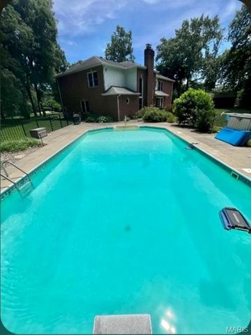 126 Cobblestone Hills, O'fallon, IL 62269