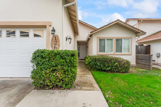 126 River Run Cir, Sacramento, CA 95833