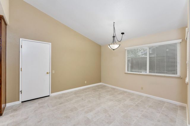 126 River Run Cir, Sacramento, CA 95833