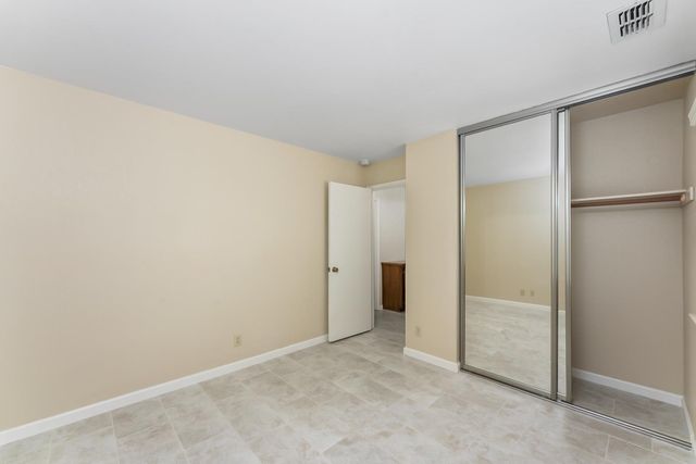 126 River Run Cir, Sacramento, CA 95833