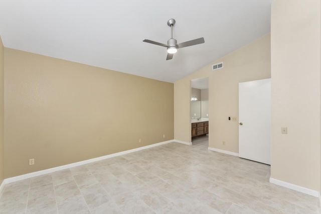 126 River Run Cir, Sacramento, CA 95833