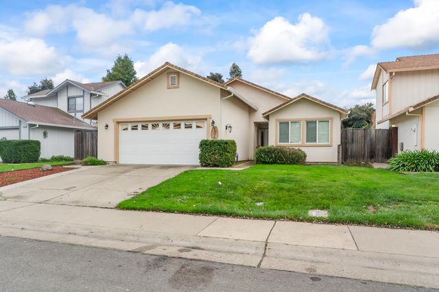 126 River Run Cir, Sacramento, CA 95833