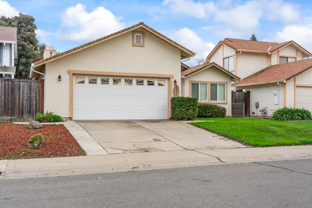 126 River Run Cir, Sacramento, CA 95833