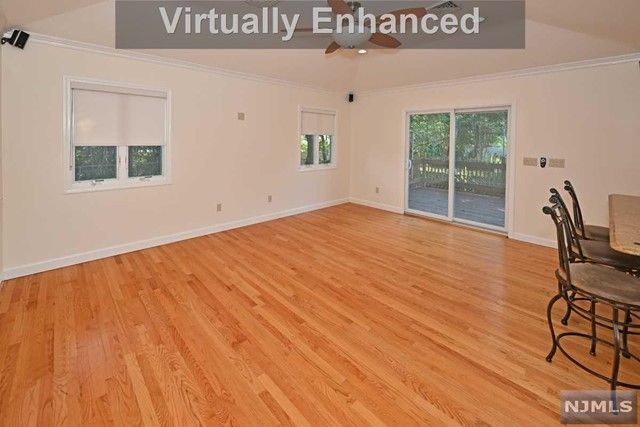 57 Bellevue Avenue, Elmwood Park, NJ 07407