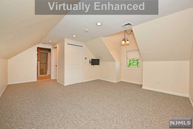57 Bellevue Avenue, Elmwood Park, NJ 07407