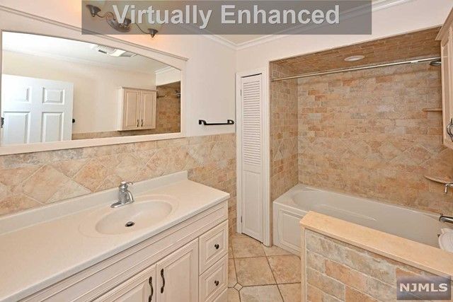 57 Bellevue Avenue, Elmwood Park, NJ 07407