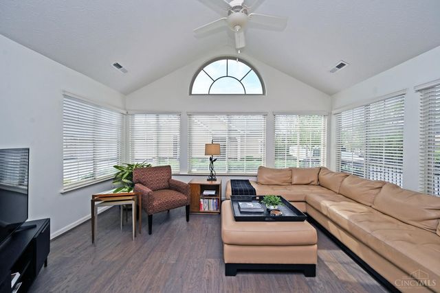 9203 Park Place Circle, West Chester, OH 45069