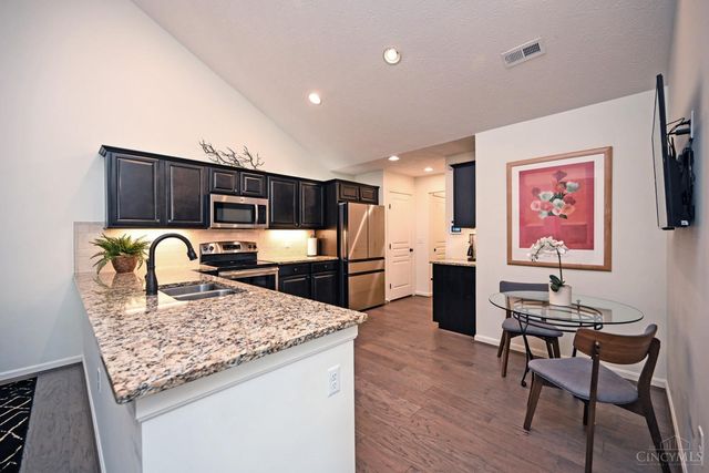 9203 Park Place Circle, West Chester, OH 45069