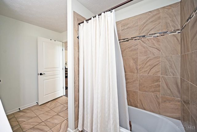 9203 Park Place Circle, West Chester, OH 45069
