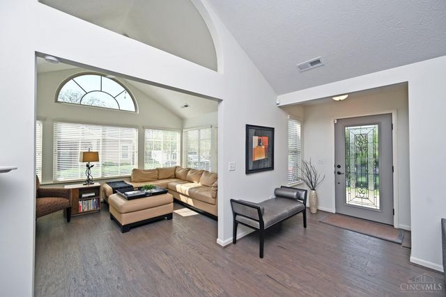 9203 Park Place Circle, West Chester, OH 45069