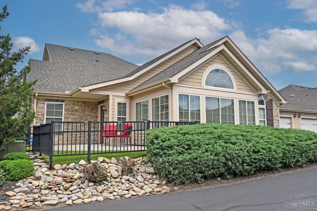 9203 Park Place Circle, West Chester, OH 45069