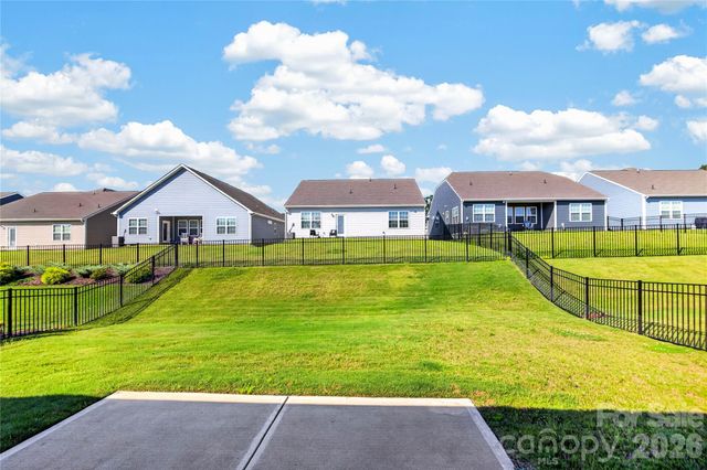 108 Pampas Place, Statesville, NC 28625